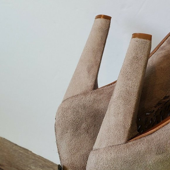 DVF Suede Peep Toe Heels 4"Taupe - Picture 7 of 12